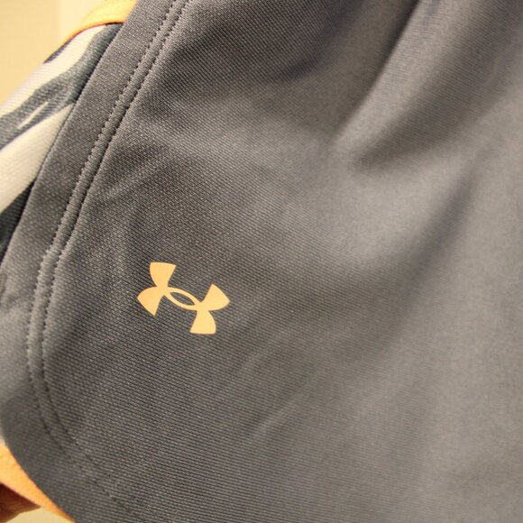 Under Armour (UA) | Women's | Loose Play Up 2.0 Print Shorts | Blue | 2X - Picture 3 of 5